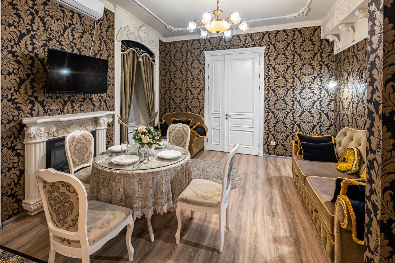 Classic Royal Central Apartment. Balcony And A/C Лвив Екстериор снимка